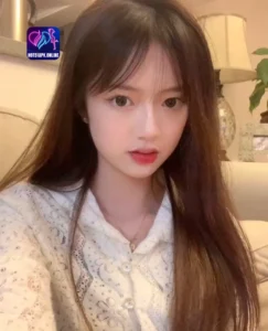 Read more about the article PELLUCID Female Influencer in Indonesia Hot51