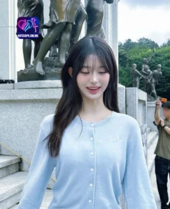 Read more about the article Ayay Influencer Berpengaruh di Indonesia Hot51