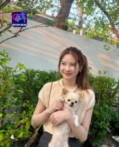 Read more about the article Pesona Pakaian Influencer Indonesia di Hot51